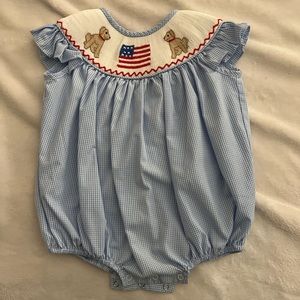 Stitchy Fish Puppy Flag Smocked Bubble
